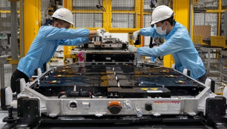 Xu hướng xe điện phát triển, nhìn về tương lai môi trường (P.1): Trách nhiệm mở rộng của nhà sản xuất EPR - Các quy định pháp lý về tái chế pin tại Việt Nam